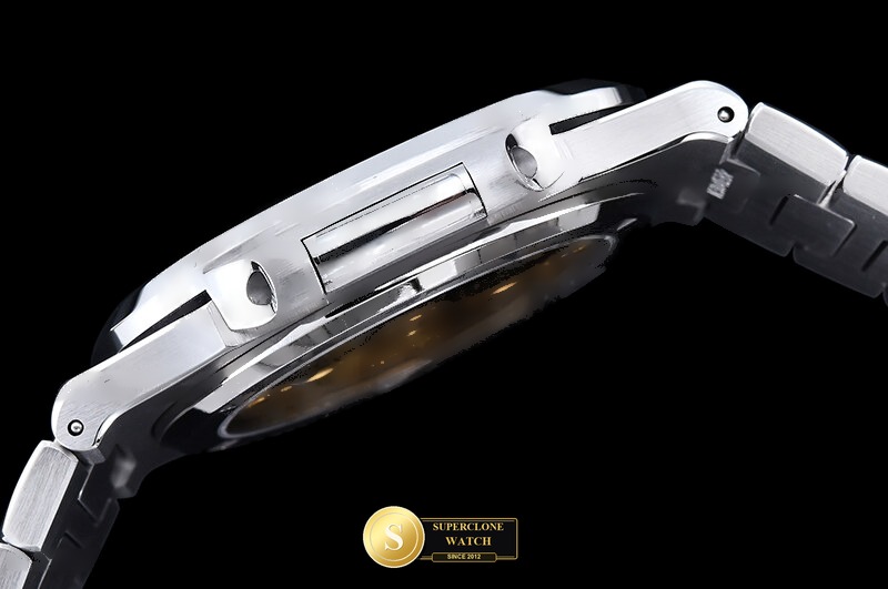 Patek Philippe Ref. 5711 AG - Crown Guard & Dial Lume Verification (Photo 16 of 27)