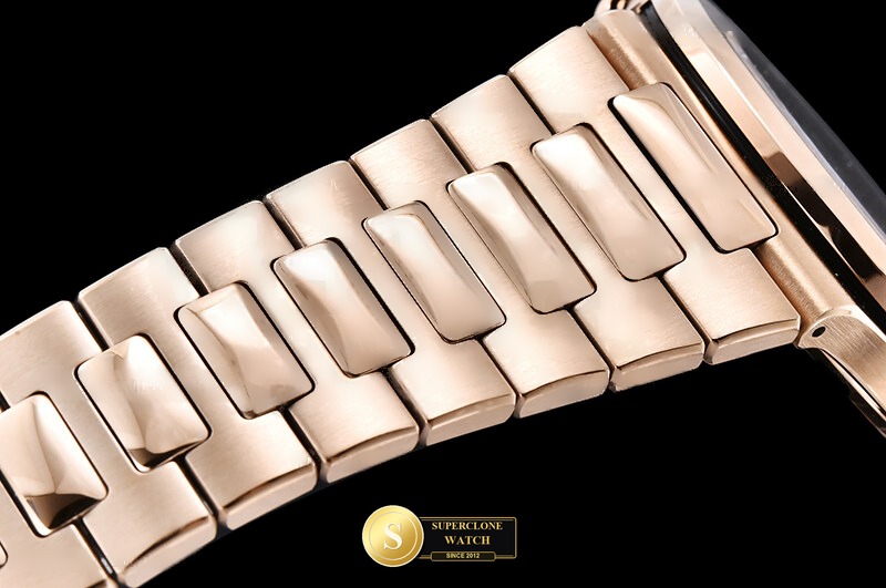 Patek Philippe Ref. 5712 WS - On-Wrist Presence & Case Thickness View (Photo 17 of 33)