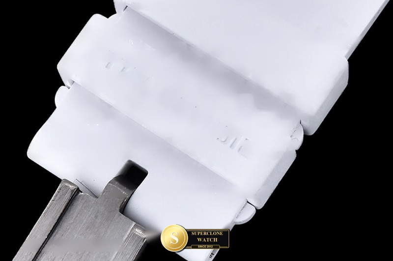 Richard Mille Ref. RM0272A ZF - On-Wrist Presence & Case Thickness View (Photo 11 of 21)