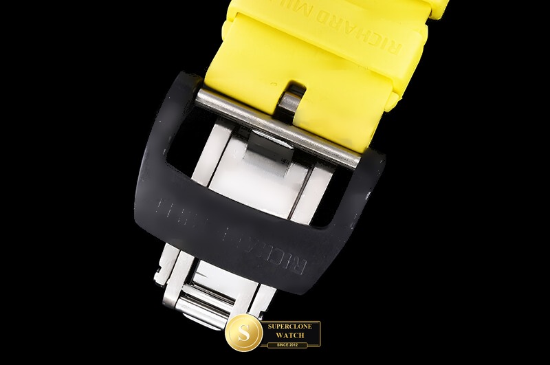 Richard Mille Ref. RM0274B KVF - On-Wrist Presence & Case Thickness View (Photo 13 of 20)