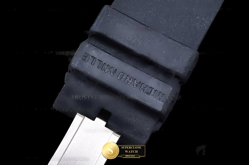 Richard Mille Ref. RM0275A KVF - On-Wrist Presence & Case Thickness View (Photo 15 of 21)