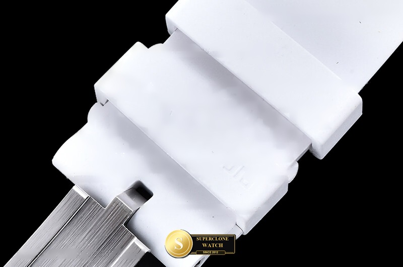 Richard Mille Ref. RM07-01 ZF - On-Wrist Presence & Case Thickness View (Photo 11 of 21)