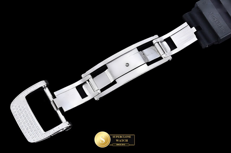 Richard Mille Ref. RM07-01 ZF - On-Wrist Presence & Case Thickness View (Photo 9 of 21)