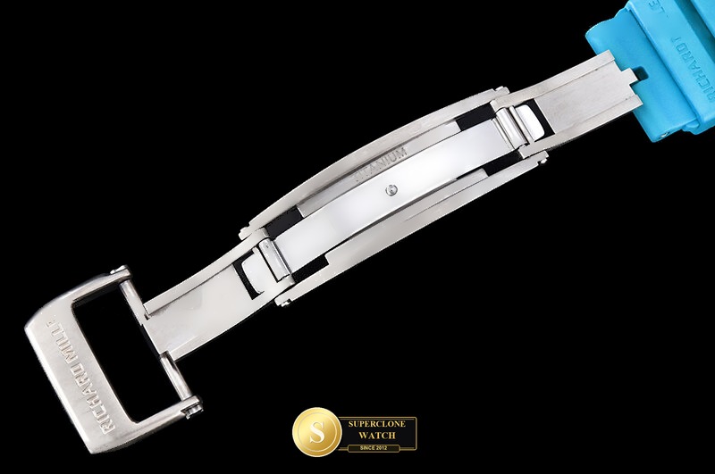 Richard Mille Ref. RM0284C MLF - On-Wrist Presence & Case Thickness View (Photo 11 of 21)
