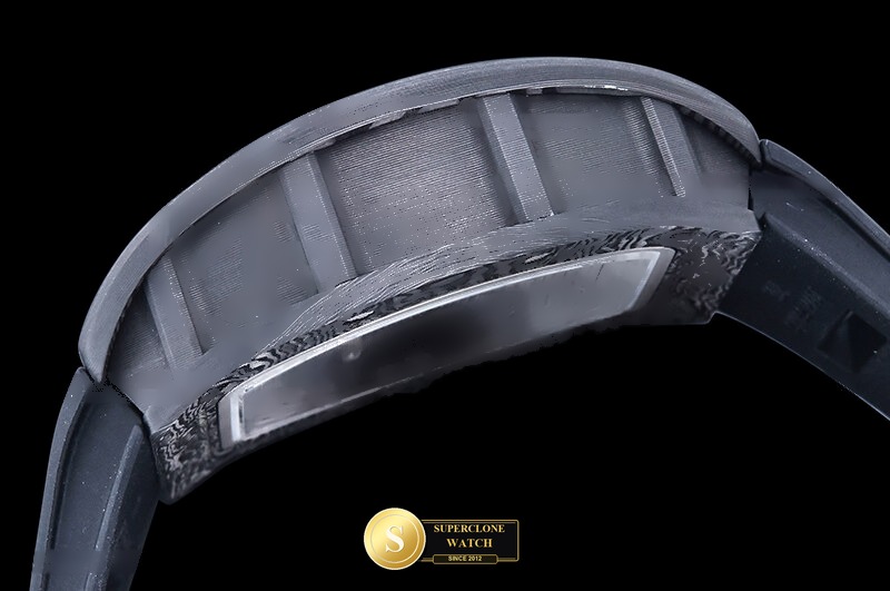 Richard Mille Ref. RM0325F MLF - On-Wrist Presence & Case Thickness View (Photo 17 of 22)