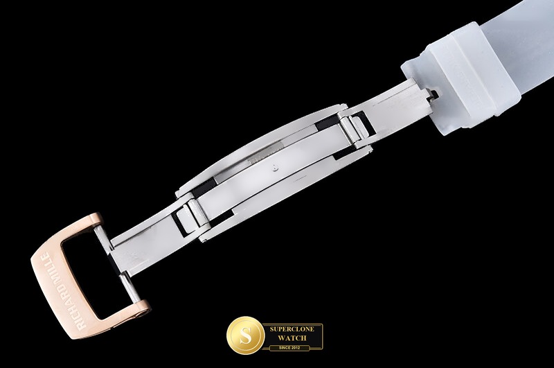 Richard Mille Ref. RM0333D A9 - On-Wrist Presence & Case Thickness View (Photo 11 of 21)