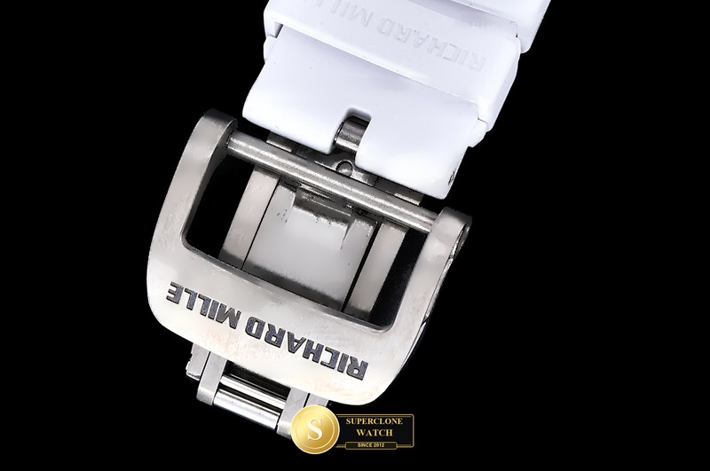 Richard Mille Ref. RM0340A MS - On-Wrist Presence & Case Thickness View (Photo 11 of 25)