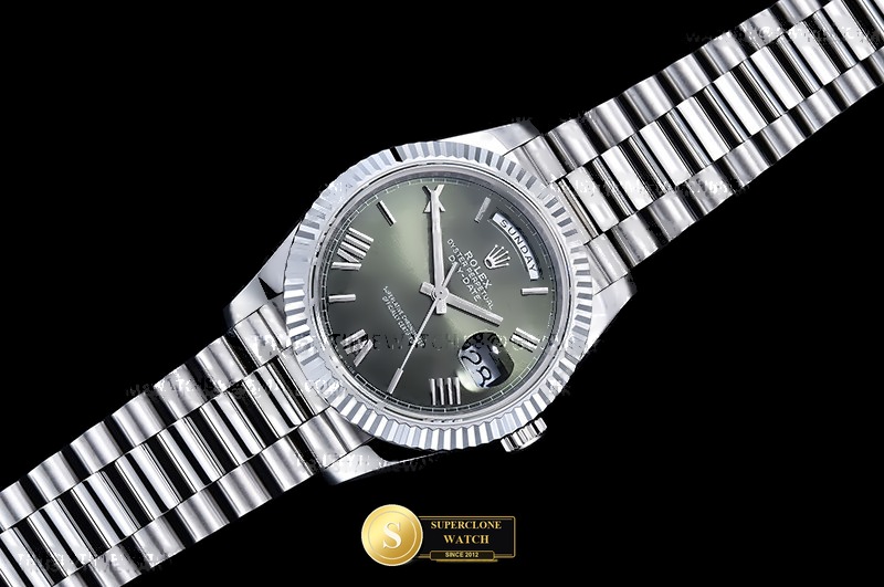 Rolex Ref. RDD0293B GMF - Exhibition Caseback & Cloned Calibre Movement (Photo 4 of 28)