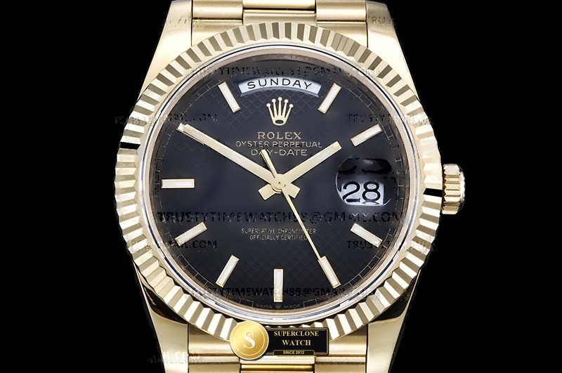Rolex Ref. RDD0294F GMF - Clasp & Solid 904L Bracelet Detail (Photo 3 of 30)