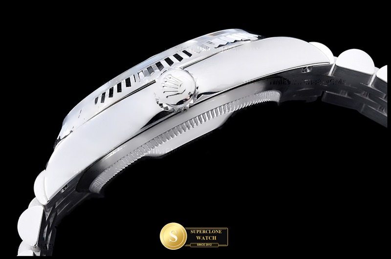 Rolex Ref. RDJ0460A ASIAN - On-Wrist Presence & Case Thickness View (Photo 15 of 27)