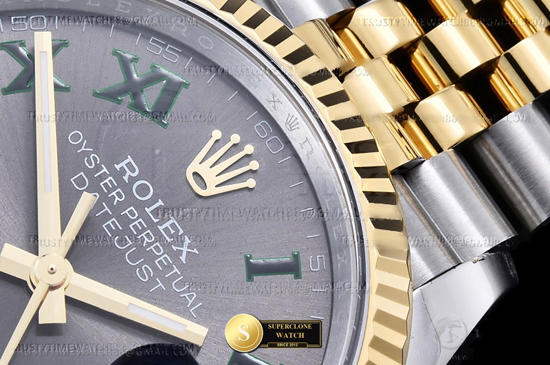 Rolex Ref. RDJ0461C ASIAN - Lateral Bezel & Sapphire Crystal Profile (Photo 6 of 23)