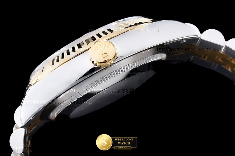 Rolex Ref. RDJ0461C ASIAN - On-Wrist Presence & Case Thickness View (Photo 15 of 23)