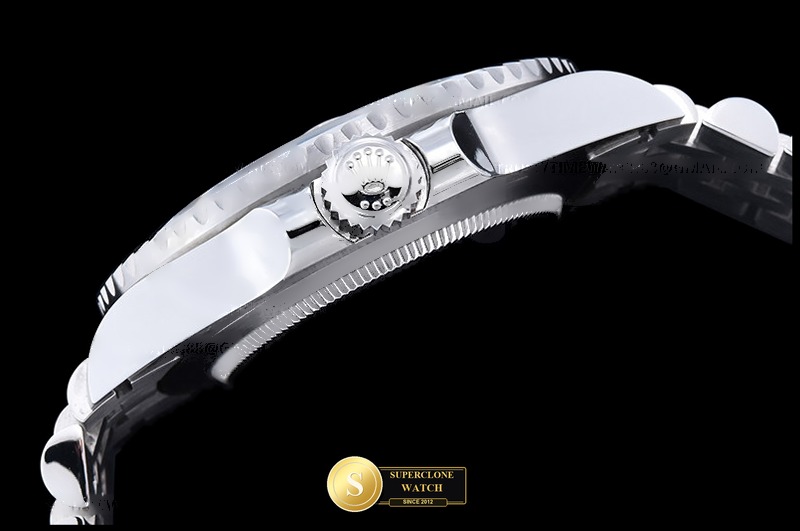 Rolex Ref. 126710BLRO ASIAN - Crown Guard & Dial Lume Verification (Photo 18 of 30)