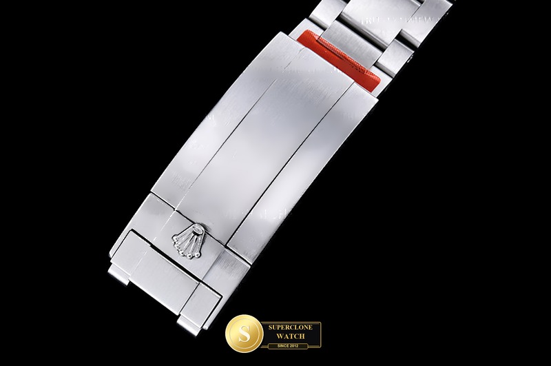 Rolex Ref. 126660 GMF - On-Wrist Presence & Case Thickness View (Photo 13 of 29)