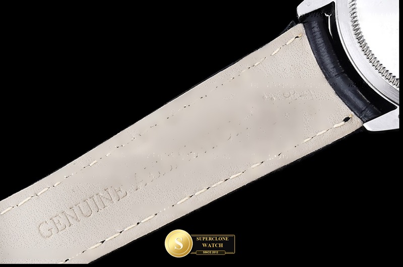 Rolex Ref. ROLCEL093B GMF - On-Wrist Presence & Case Thickness View (Photo 15 of 30)
