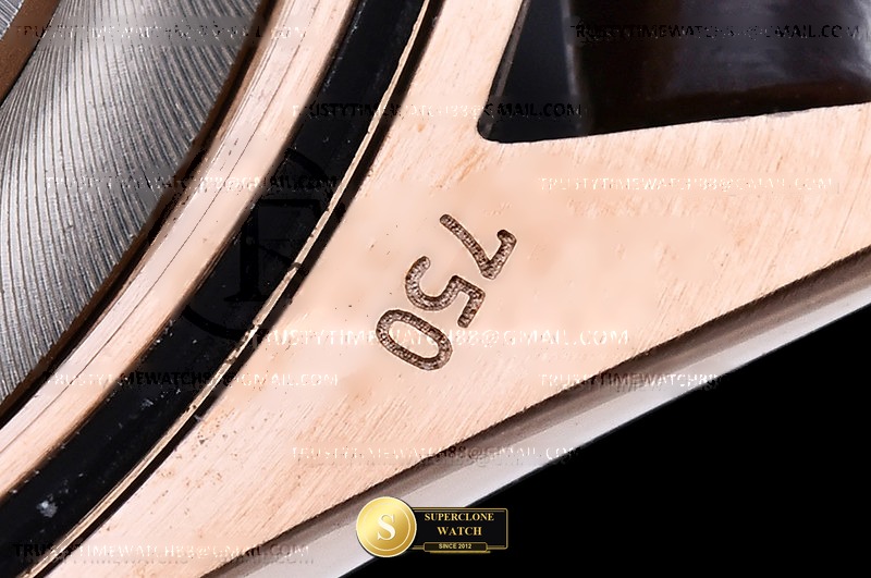 Rolex Ref. ROLCEL094A GMF - On-Wrist Presence & Case Thickness View (Photo 19 of 28)