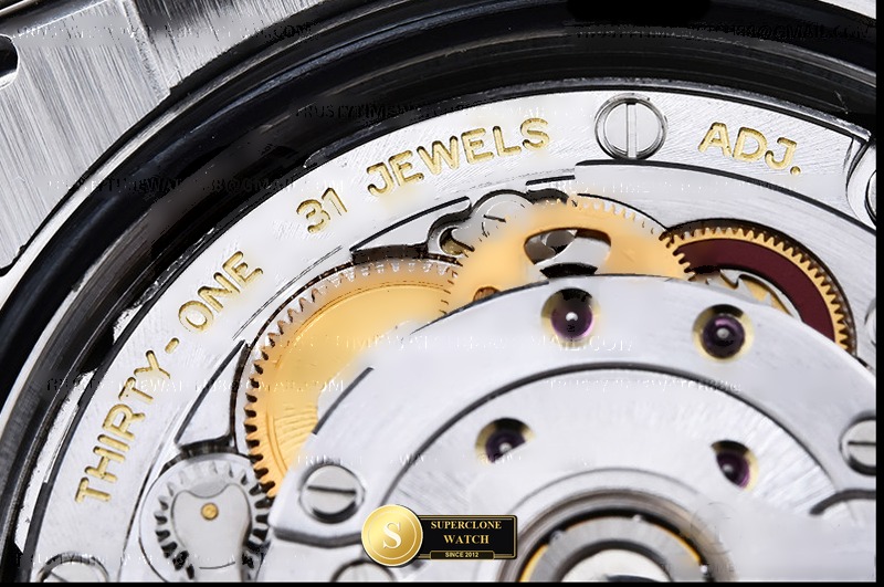 Rolex Ref. ROLEXP1033 VSF - On-Wrist Presence & Case Thickness View (Photo 19 of 25)