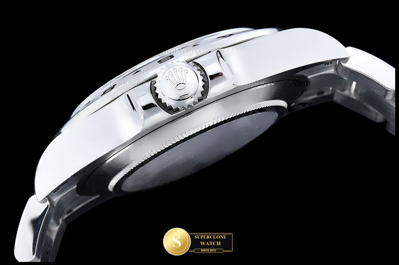 Rolex Ref. 226570 BPF - On-Wrist Presence & Case Thickness View (Photo 17 of 29)