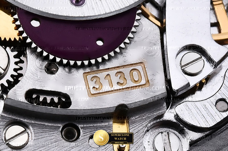 Rolex Ref. ROLSUB0487 GMF - On-Wrist Presence & Case Thickness View (Photo 23 of 28)