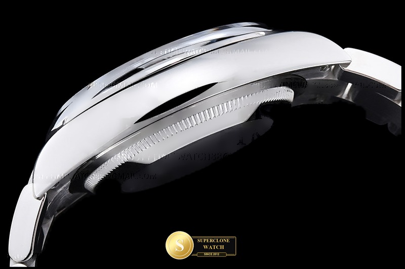 Rolex Ref. 126000 VSF - On-Wrist Presence & Case Thickness View (Photo 15 of 26)