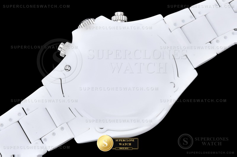 Rolex Ref. ROLDYT0499C N6F - On-Wrist Presence & Case Thickness View (Photo 9 of 19)