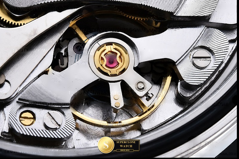Rolex Ref. 126519LN ASIAN - On-Wrist Presence & Case Thickness View (Photo 25 of 36)