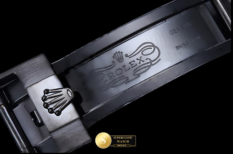 Rolex Ref. ROLDYT0518E GETF - On-Wrist Presence & Case Thickness View (Photo 19 of 29)