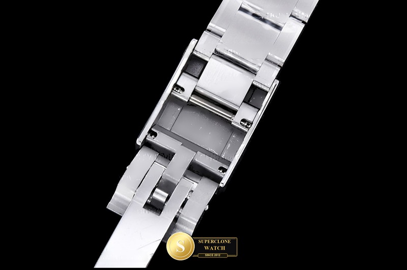 Rolex Ref. 224270 VSF - On-Wrist Presence & Case Thickness View (Photo 15 of 28)