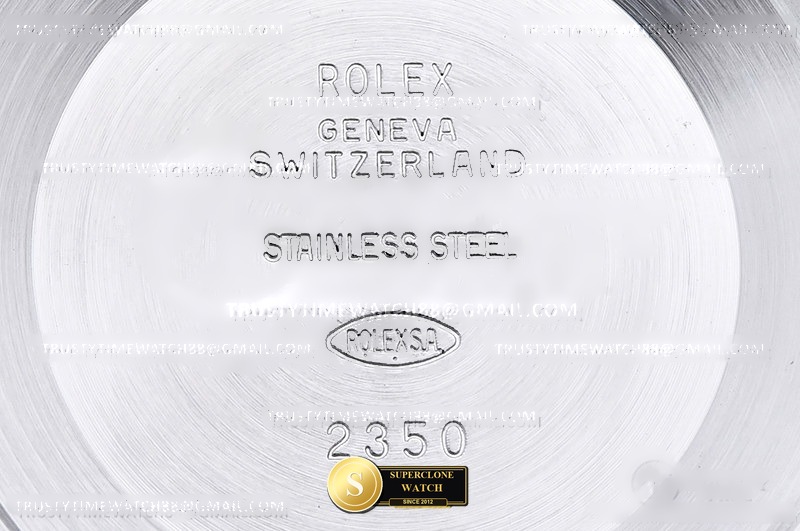 Rolex Ref. 126710GRNR THB - On-Wrist Presence & Case Thickness View (Photo 29 of 30)