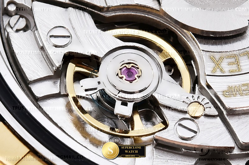 Rolex Ref. 126333 EWE - On-Wrist Presence & Case Thickness View (Photo 25 of 28)