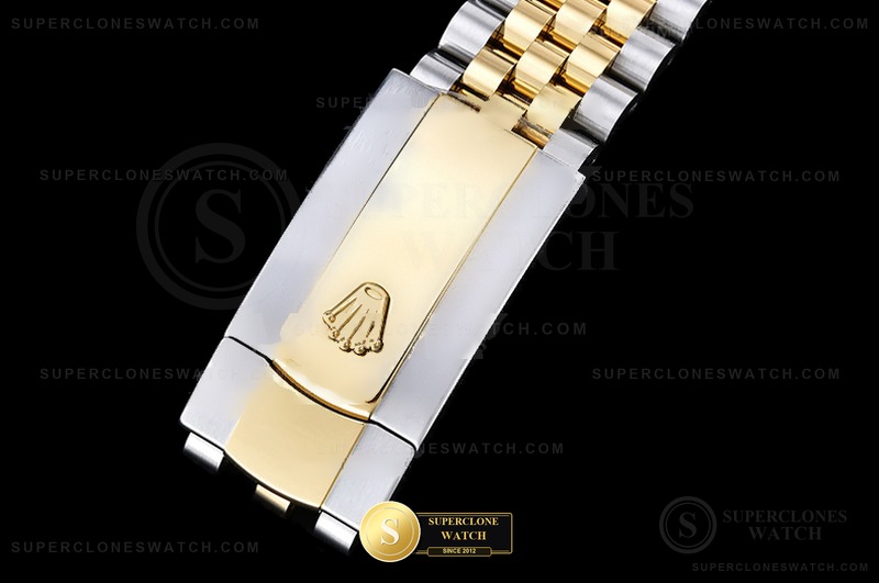 Rolex Ref. 126333 EWE - On-Wrist Presence & Case Thickness View (Photo 11 of 27)
