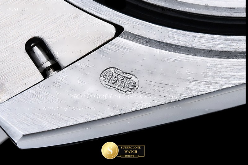 Rolex Ref. RDD0309 GMF - On-Wrist Presence & Case Thickness View (Photo 21 of 26)