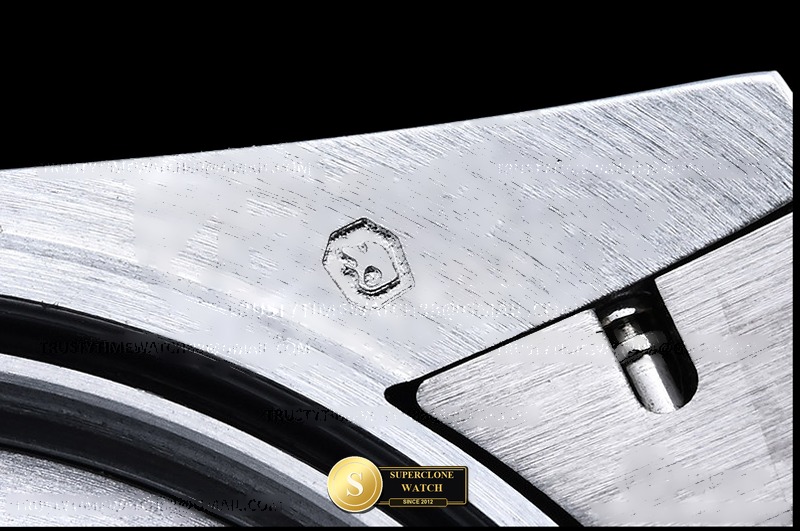 Rolex Ref. RDD0311B GMF - On-Wrist Presence & Case Thickness View (Photo 21 of 26)