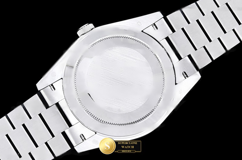Rolex Ref. RDD0312B GMF - On-Wrist Presence & Case Thickness View (Photo 15 of 25)