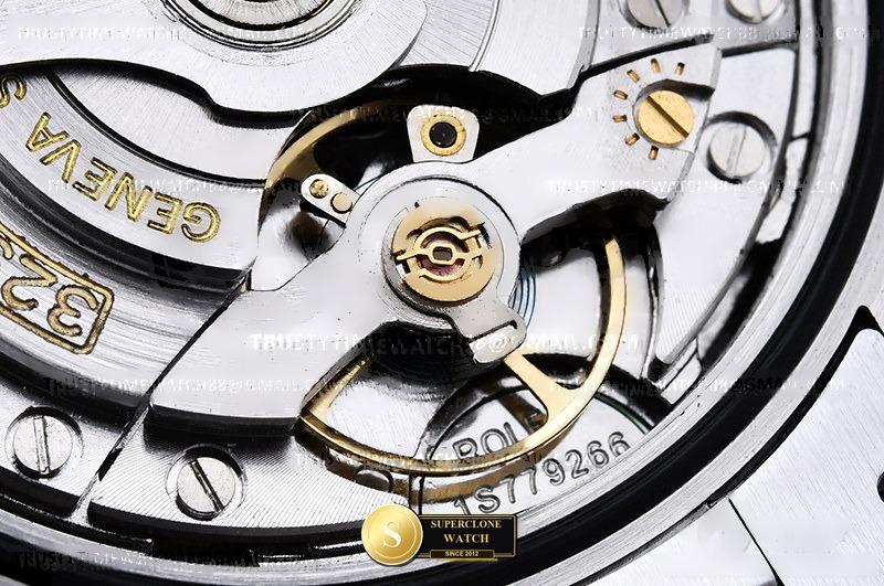 Rolex Ref. RDD0317D QF - On-Wrist Presence & Case Thickness View (Photo 19 of 31)