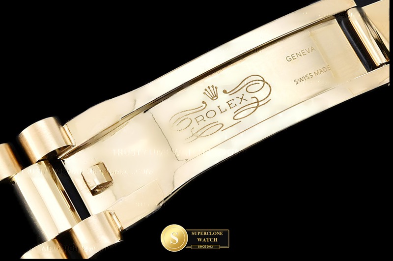 Rolex Ref. RDD0318A GMF - On-Wrist Presence & Case Thickness View (Photo 25 of 26)