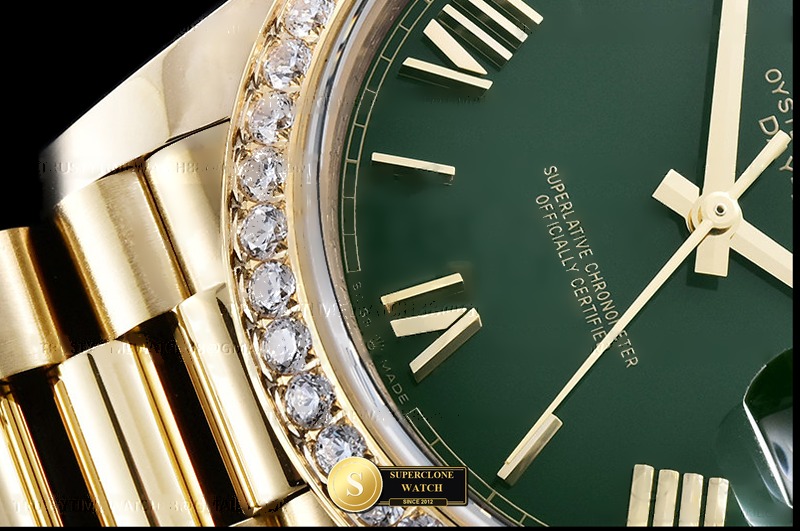 Rolex Ref. RDD0322B GMF - On-Wrist Presence & Case Thickness View (Photo 7 of 30)