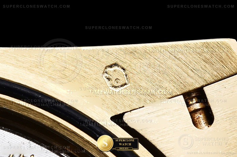 Rolex Ref. RDD0327A QF - On-Wrist Presence & Case Thickness View (Photo 25 of 30)