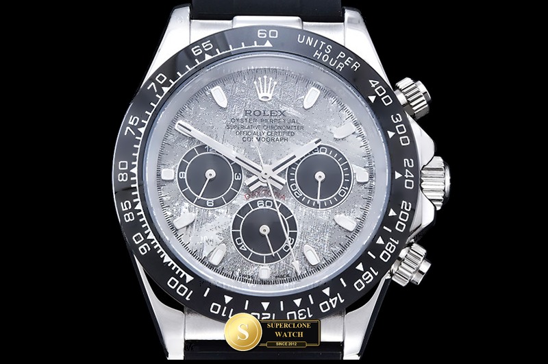 Rolex Ref. 116500 ASIAN - Clasp & Solid 904L Bracelet Detail (Photo 3 of 25)