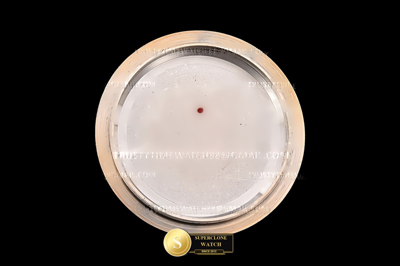 Rolex Ref. 116515 ASIAN - On-Wrist Presence & Case Thickness View (Photo 21 of 25)