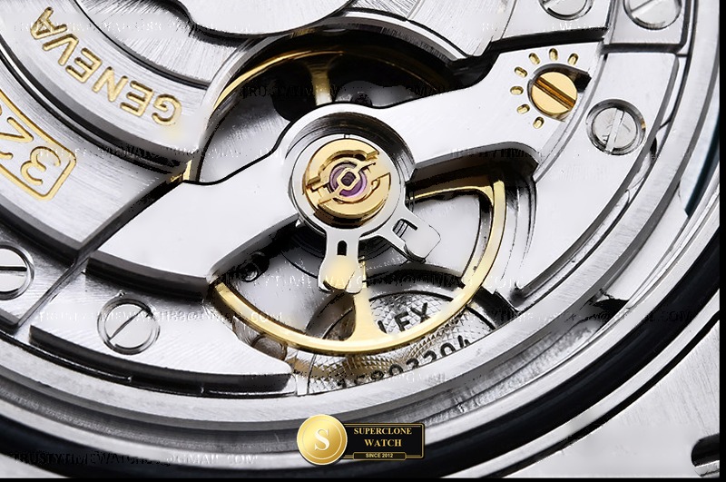 Rolex Ref. ROYP042B VSF - Crown Guard & Dial Lume Verification (Photo 20 of 27)