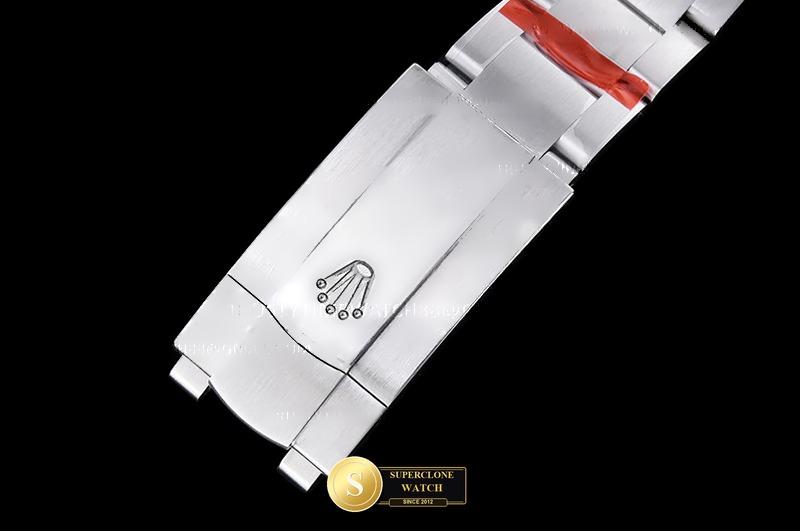 Rolex Ref. ROYP042D VSF - On-Wrist Presence & Case Thickness View (Photo 11 of 27)