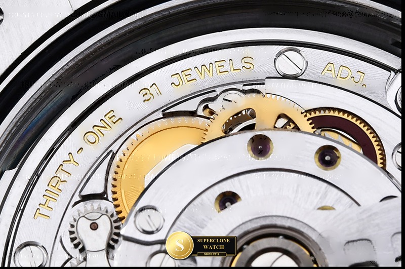 Rolex Ref. ROYP042D VSF - On-Wrist Presence & Case Thickness View (Photo 21 of 27)