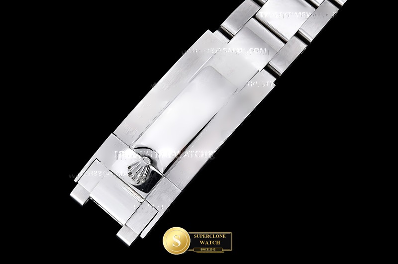 Rolex Ref. 116509 ASIAN - On-Wrist Presence & Case Thickness View (Photo 11 of 24)