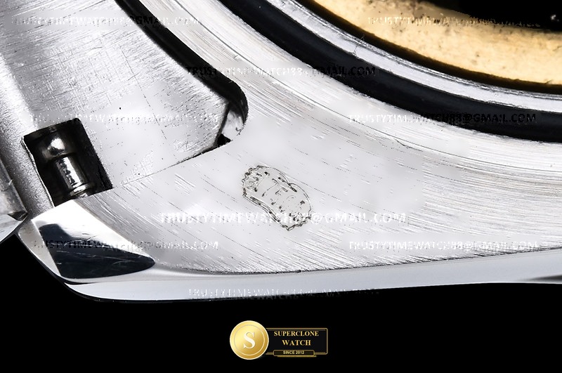 Rolex Ref. 116509 ASIAN - On-Wrist Presence & Case Thickness View (Photo 21 of 24)