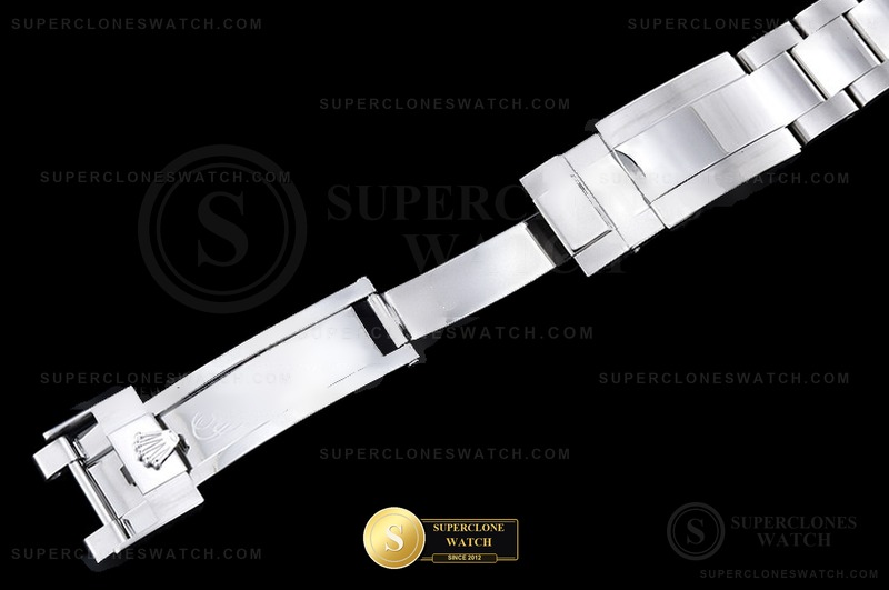 Rolex Ref. 126579RBR ESF - On-Wrist Presence & Case Thickness View (Photo 15 of 33)