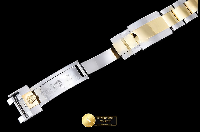 Rolex Ref. 126503 EWE - On-Wrist Presence & Case Thickness View (Photo 13 of 29)