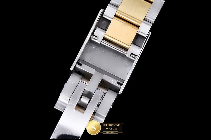 Rolex Ref. 126503 EWE - On-Wrist Presence & Case Thickness View (Photo 15 of 29)