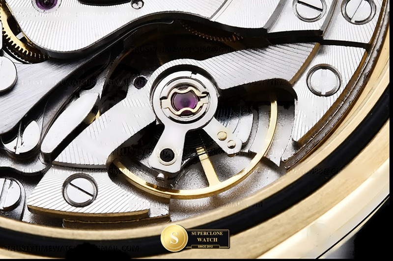 Rolex Ref. 126508 EWE - On-Wrist Presence & Case Thickness View (Photo 21 of 33)