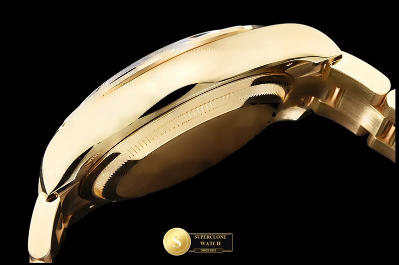 Rolex Ref. 126508 EWE - On-Wrist Presence & Case Thickness View (Photo 17 of 33)